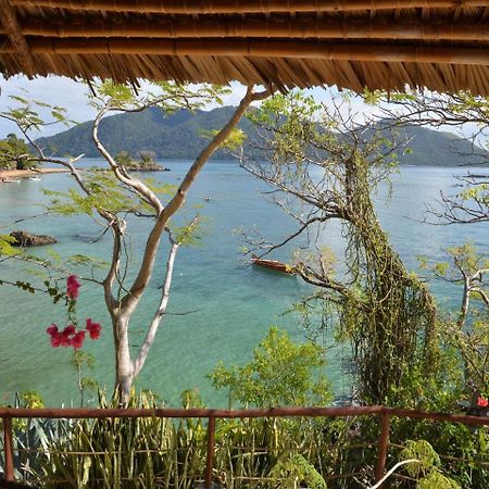 Auberge Le Maki Lodge Ampangorinana Exterior photo
